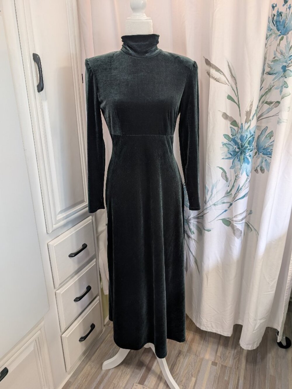 Vintage Whimsigoth Dark Academia Romantic Goth Velvet Long Sleeve Maxi Dress